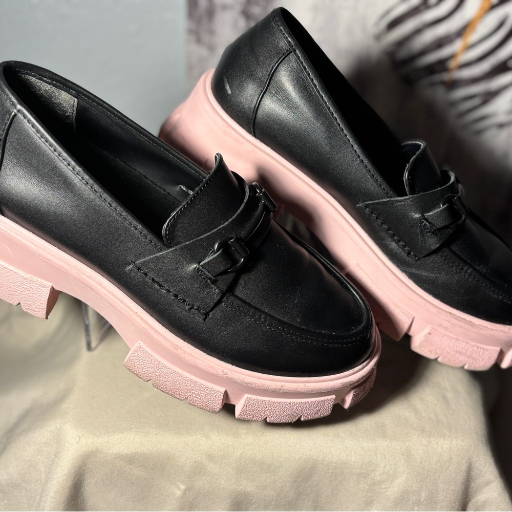 Steve Madden Black and Pink Chunky Loafers